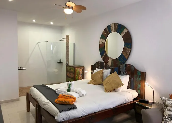 Surf Pod - - 100m From *