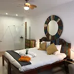 Surf Pod - - 100m From *