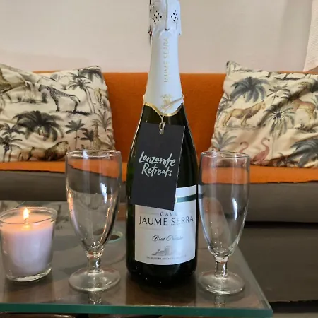 Surf Pod - - 100m From * Costa Teguise